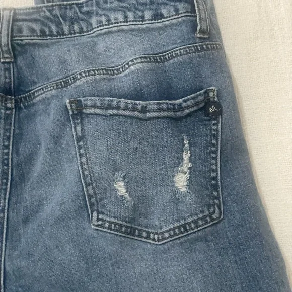 M Jeans by Maurices Womens Jeans Blue Distressed Size 14 Regular Mid Rise - Picture 7 of 9
